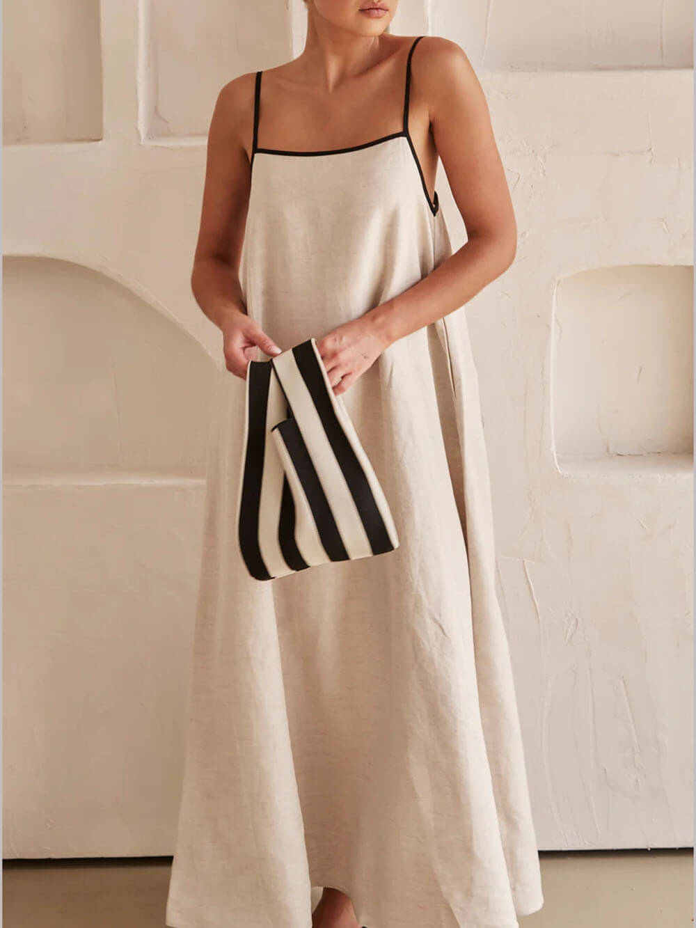 Trendy A-Linien Trägerkleid mit Kontrast-Design für Feiertage – Zoey