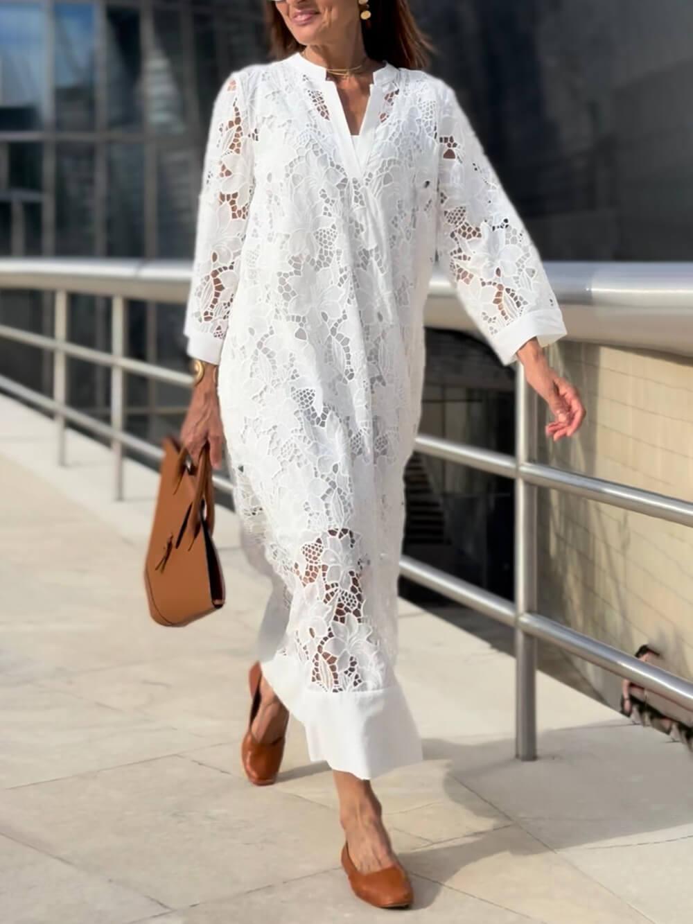 Magdalena – Midikleid mit V-Ausschnitt Blumen Glamour für den Strand – Produktansicht 2