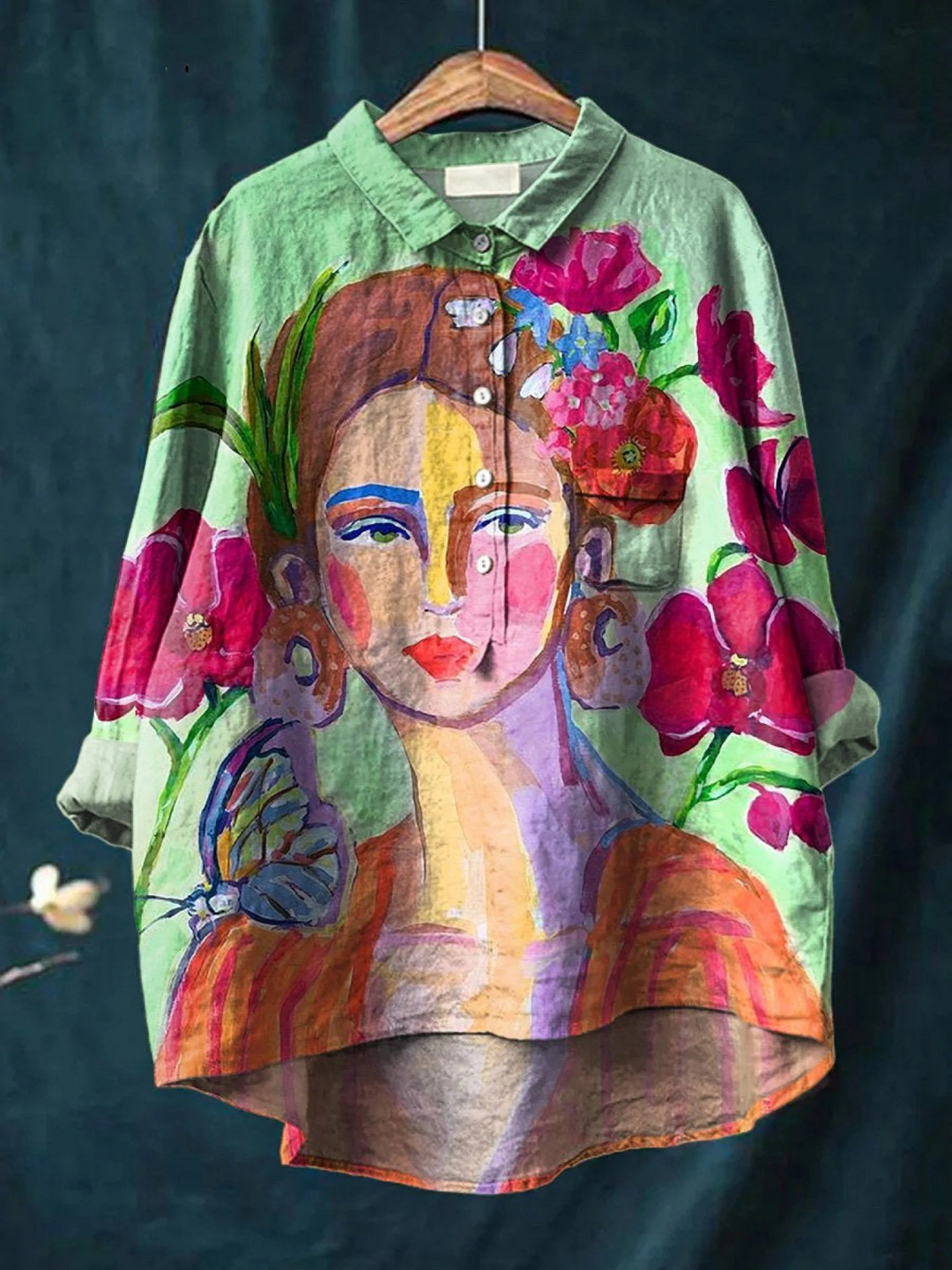 Ida – Legeres Damen-T-Shirt mit Porträt im Ölmalerei-Stil – Produktansicht 1