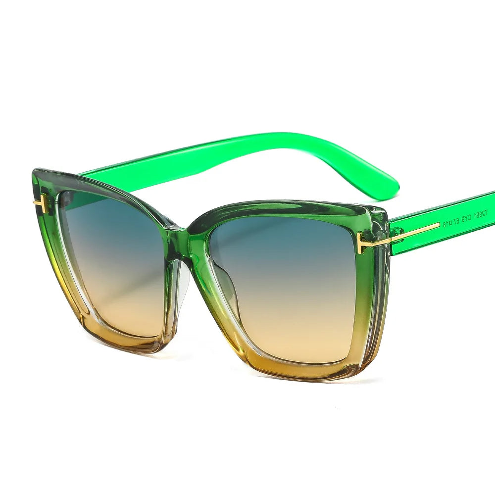 Stylische Cat-Eye Sonnenbrille mit UV-Schutz und Farbverlauf - VueLuxe