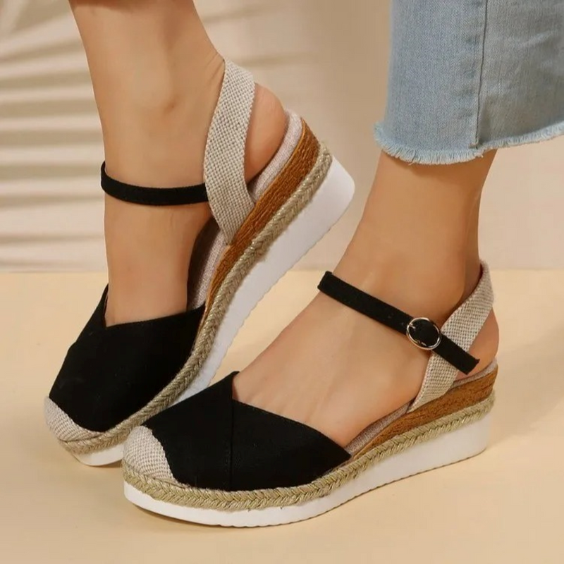 Damen Sandalen mit Schnallenverschluss und Geschlossenem Zeh – Isabelle