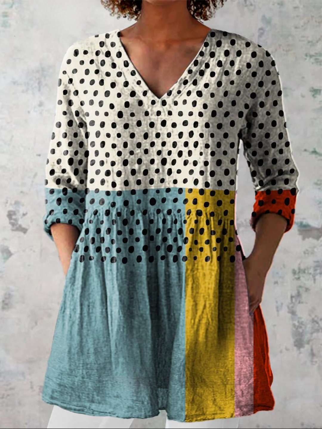 Evelyn – Lange Bluse mit V-Ausschnitt – Produktansicht 1