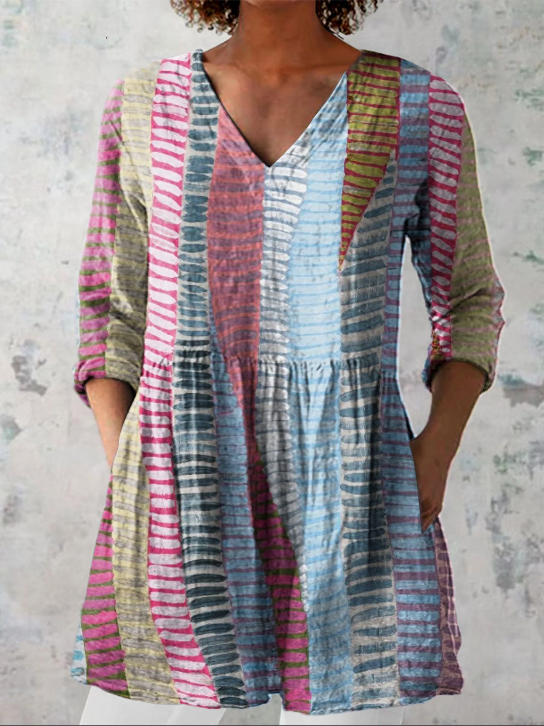 Rosemarie – Lange Bluse mit V-Ausschnitt – Produktansicht 1
