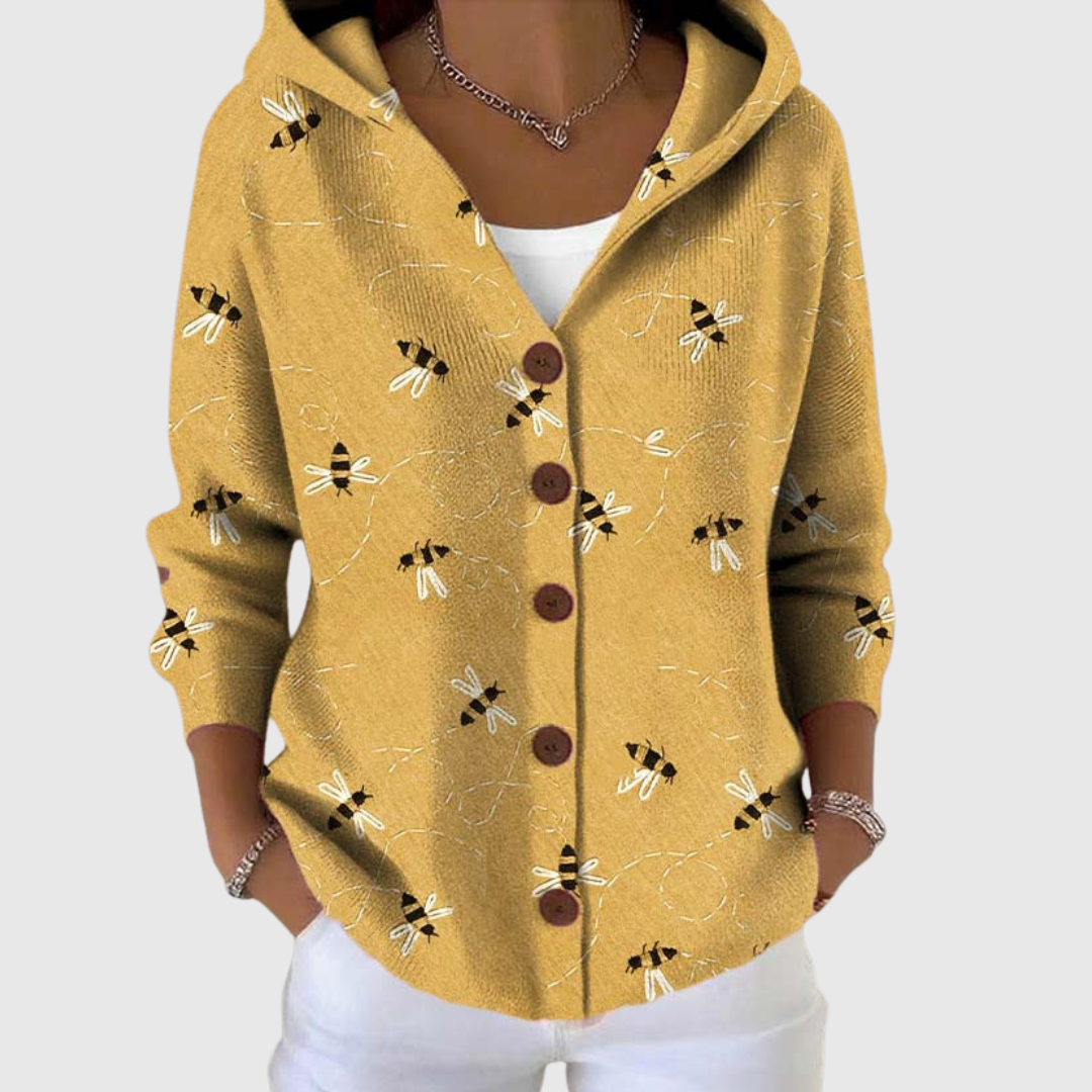 Helene – Bequemer Strickcardigan mit Kapuze – Modell Leni – Produktansicht 1