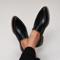 Hilde – Schwarzer Patchwork-Loafer – Produktansicht 1