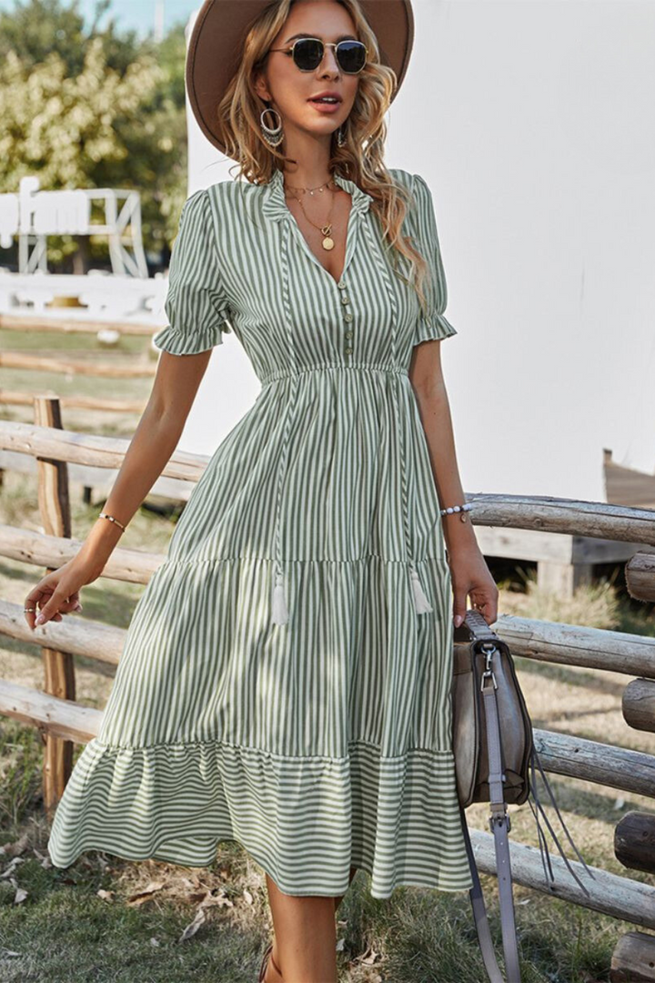 Gestreiftes Sommer-Midikleid – Amira