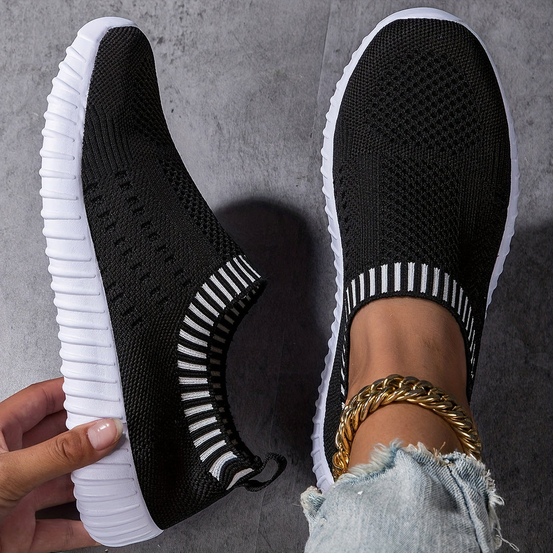 Rike – Ultraleichte rutschfeste Sneaker – Produktansicht 1