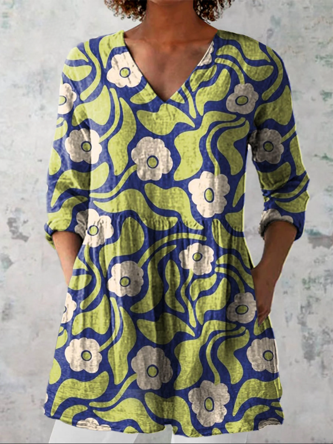 Evelin – Lange Bluse mit V-Ausschnitt – Produktansicht 1