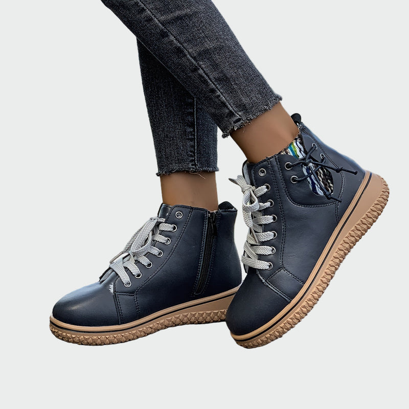 Armgard – Orthopädische Leder-Stiefeletten – Produktansicht 1