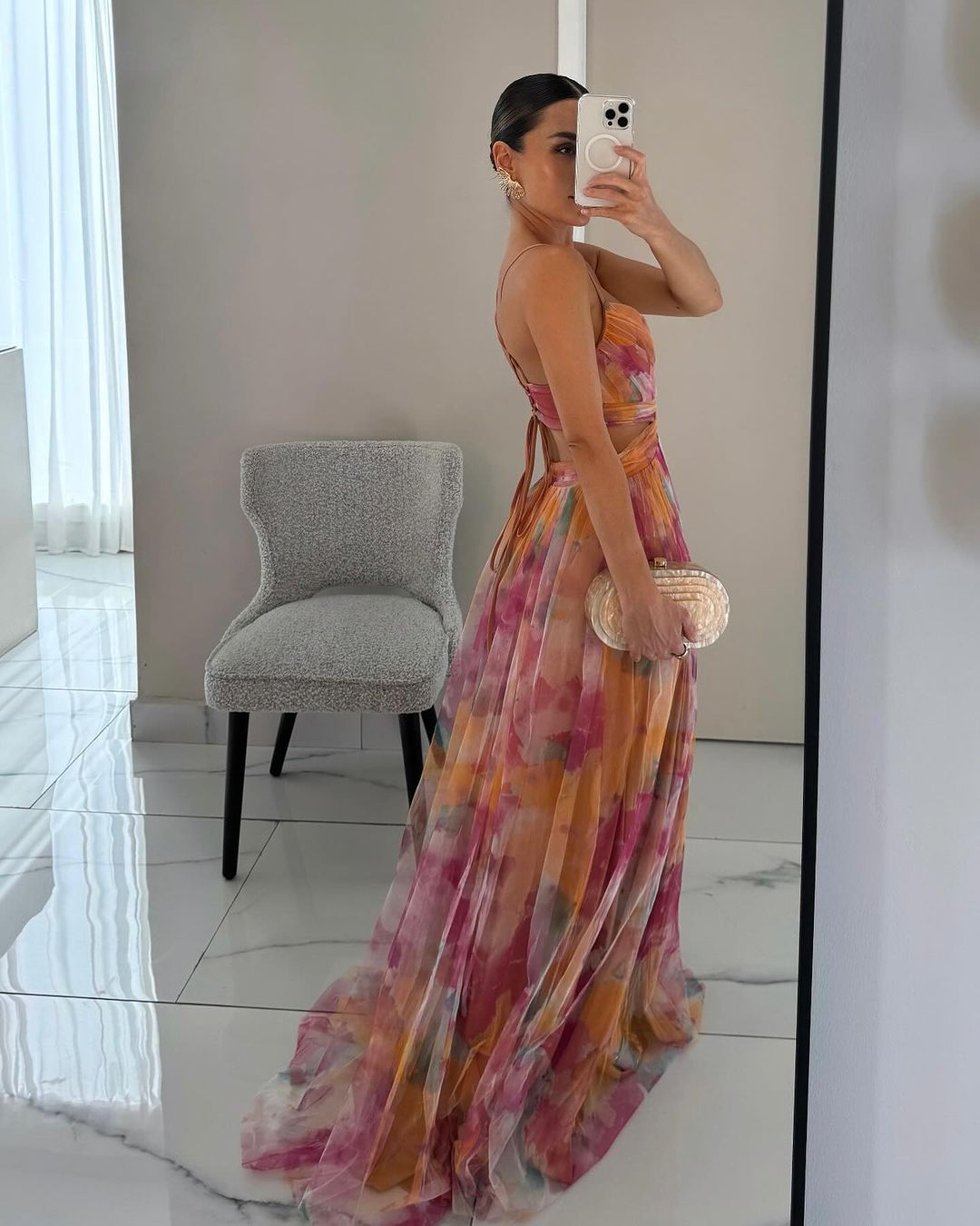Ruth – Zauberhaftes Maxikleid mit Blumenprint – Produktansicht 4