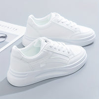 Nina – Schicke weiße Sneaker mit leichtem Komfort – Produktansicht 1