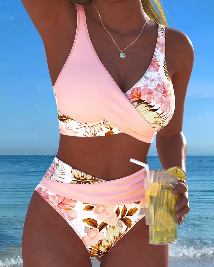 Marie – Bikini mit kontrastierendem Blumenmuster und Schlitz – Produktansicht 1