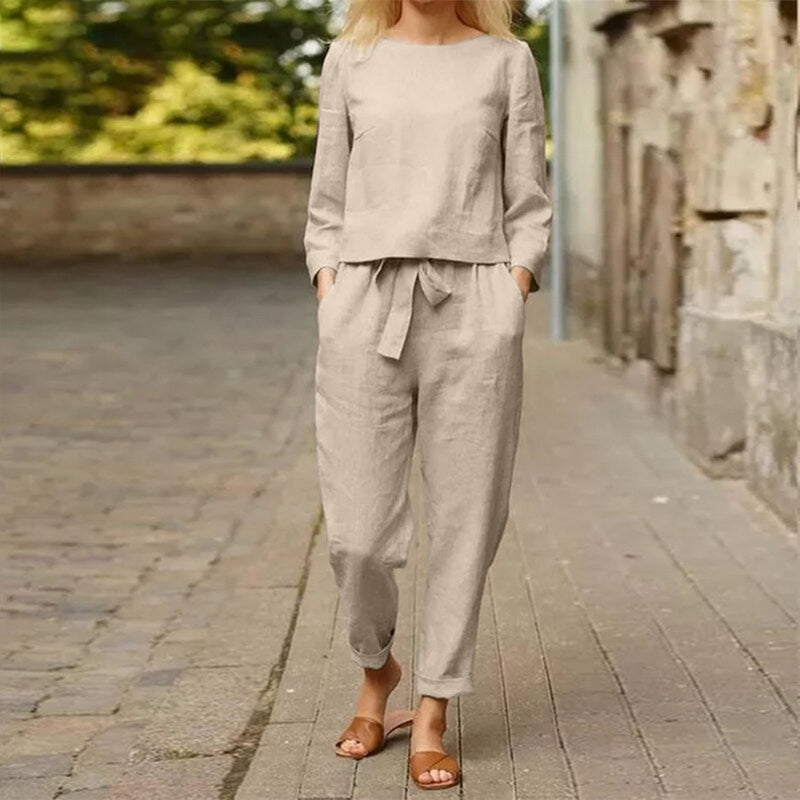 Zweiteiliges Damen Outfit mit Rundhals-Shirt & Hose mit Gummibund – Nia