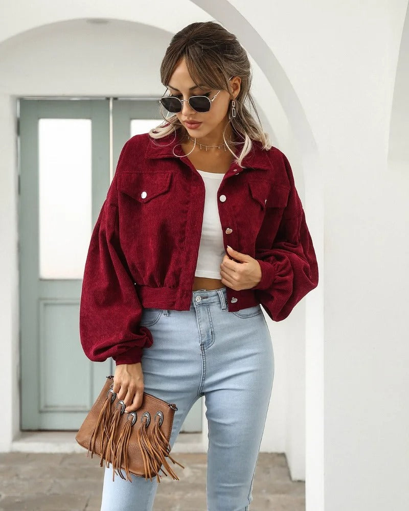 Kurzes Jeansjäckchen mit Stil – Amira