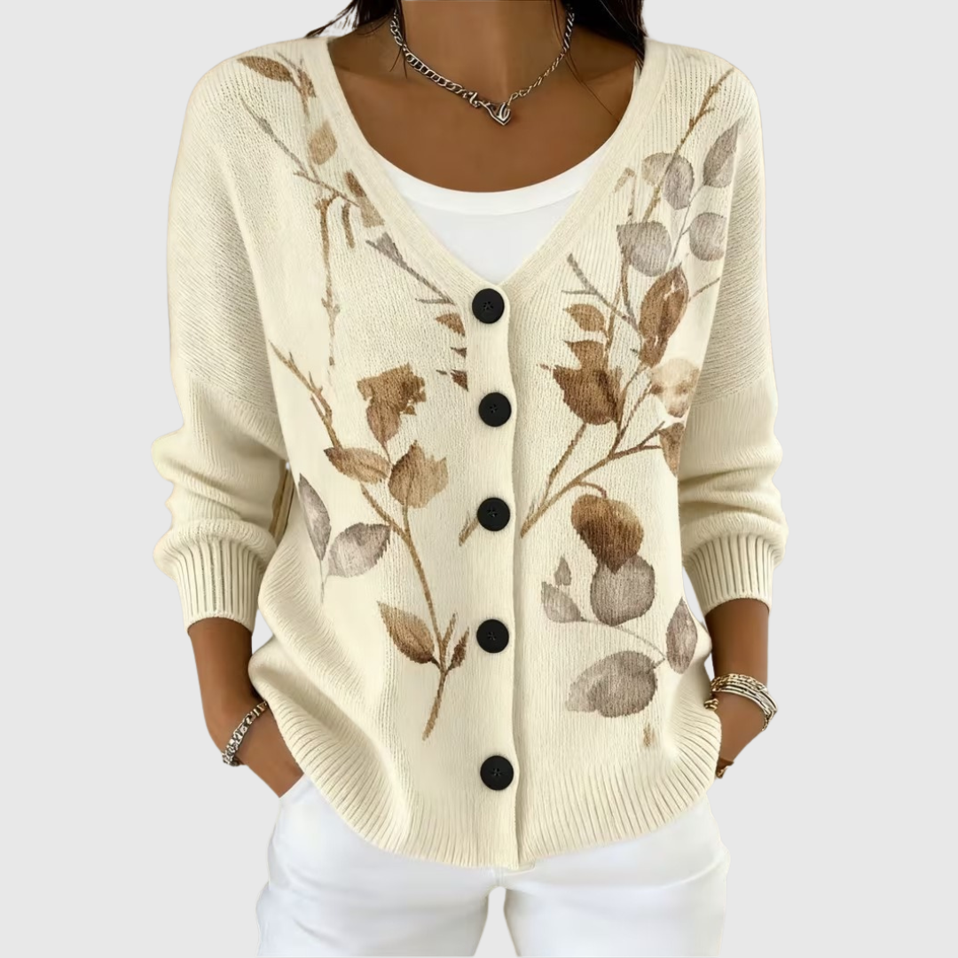 Clara – Bequemer Strickcardigan mit Knöpfen – Produktansicht 1