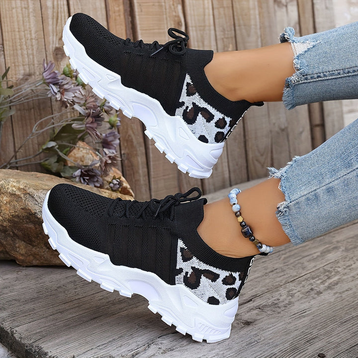 Ronja – Bequeme und atmungsaktive Sneaker – Produktansicht 12