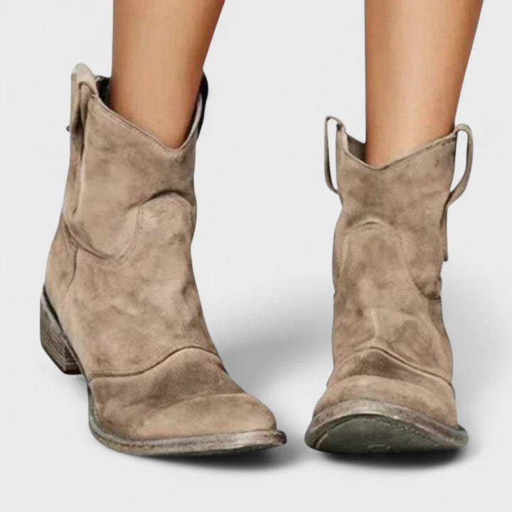 Annelore – Zeitlose elegante Stiefeletten – Produktansicht 1