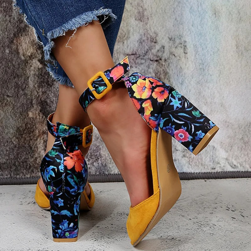 Florale High Heels mit Knöchelriemen – Marcella