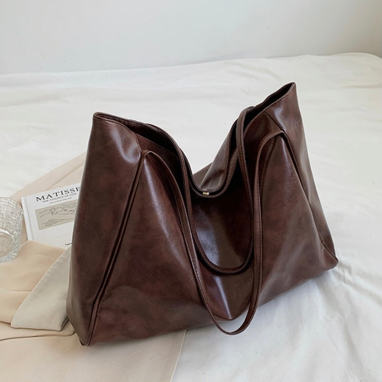 Paula – Glänzende Ledertasche – Produktansicht 2
