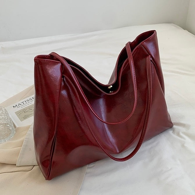 Paula – Glänzende Ledertasche – Produktansicht 4