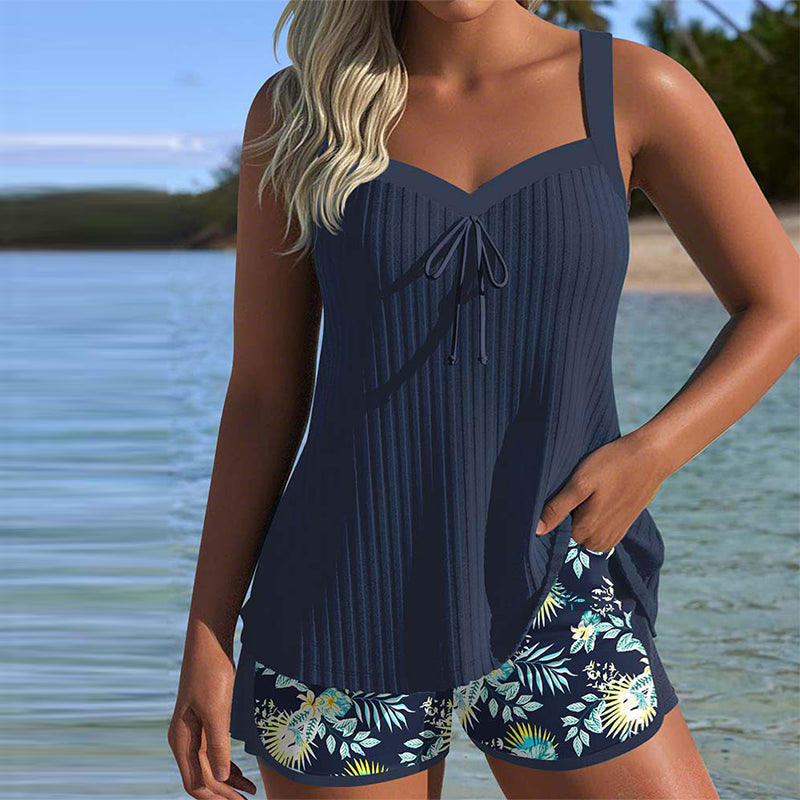 Lena – Zweiteiliger gestreifter Tankini mit Strandshorts – Produktansicht 1