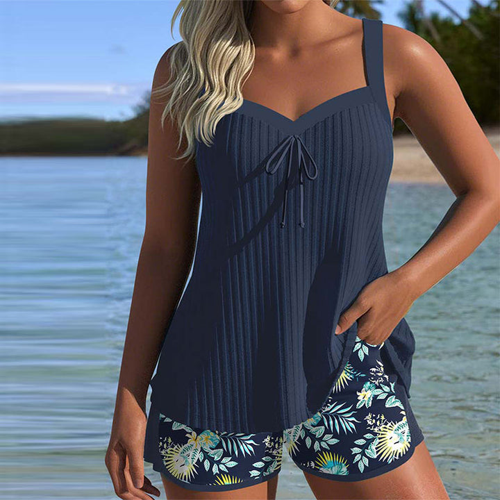 Lena – Zweiteiliger gestreifter Tankini mit Strandshorts – Produktansicht 1