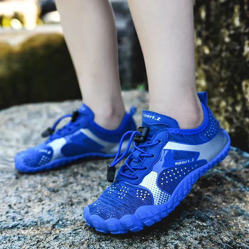 Strandschuhe für Kinder mit fester Sohle & sicherem Sitz – WaveTrek