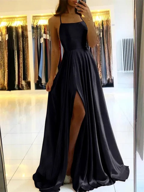 Fließendes Maxikleid mit Seitenschlitz – Sophie