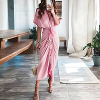 Maxikleid mit Rüschen und V-Ausschnitt Sommerstil Damenmode - Elina
