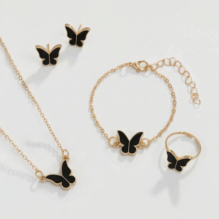 Feingliedrige Kette Mit Schmetterlingsanhänger - Maripell