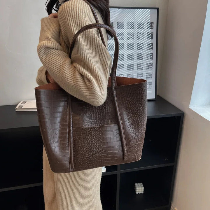 Paula – Raffinierte Schultertasche – Produktansicht 5