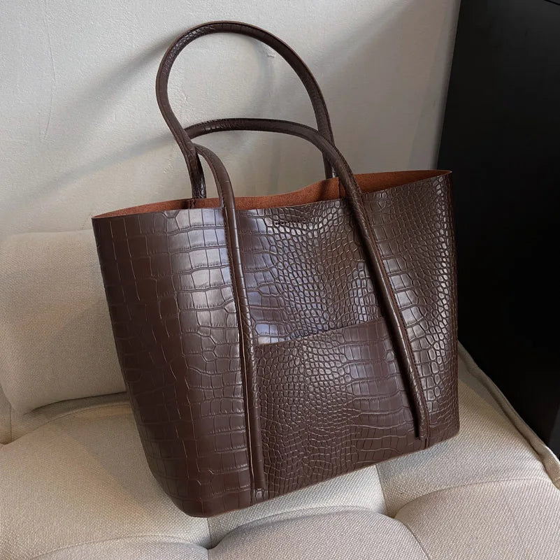 Paula – Raffinierte Schultertasche – Produktansicht 3