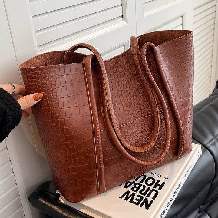 Paula – Raffinierte Schultertasche – Produktansicht 6