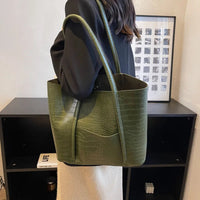 Paula – Raffinierte Schultertasche – Produktansicht 10