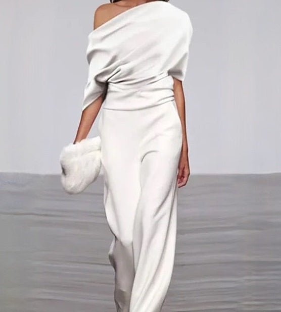 Sommerlicher weißer Damen-Jumpsuit mit zeitlosem Design – Liva