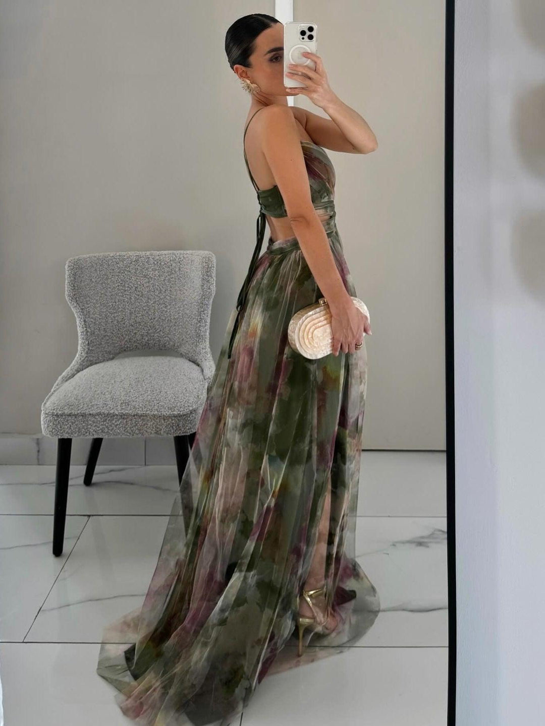Antonia – Maxikleid Blumenprint mit V-Ausschnitt – Produktansicht 7