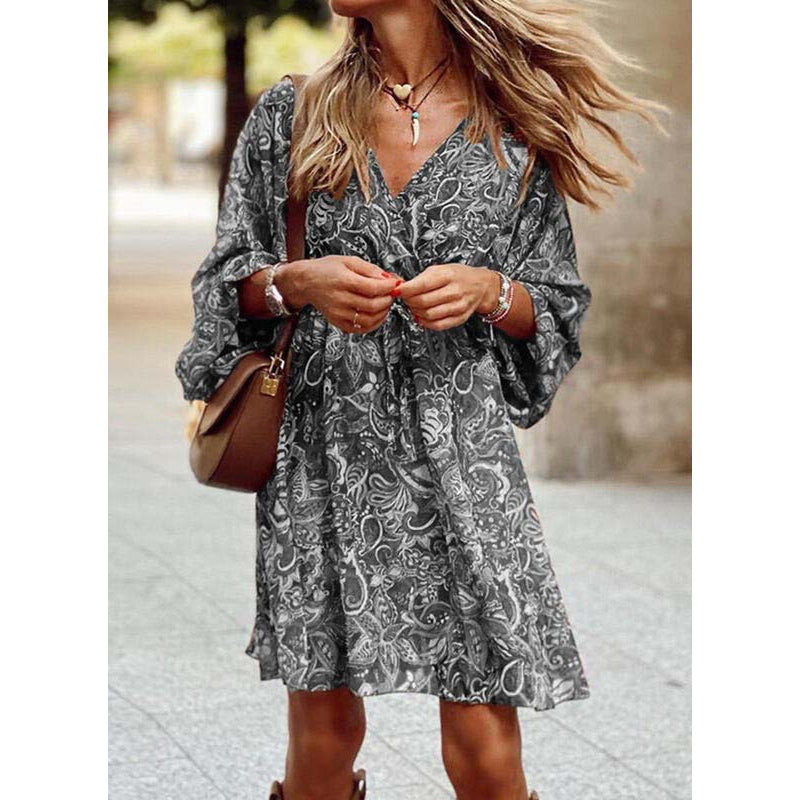 Luftiges Sommer-Midikleid mit taillierter Passform – Elina