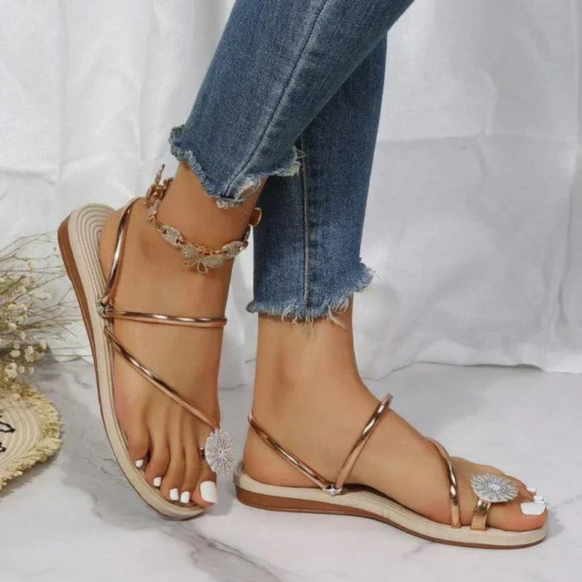 Trendige Damensandalen mit einzigartigem Schneeflockendetail – Arluna