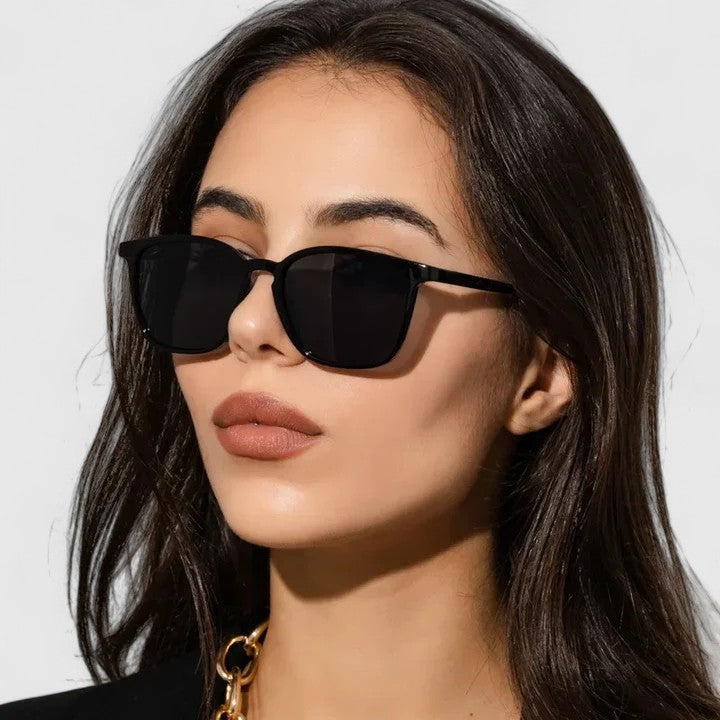 Mirjam – Raffinierte Sonnenbrille – Produktansicht 1