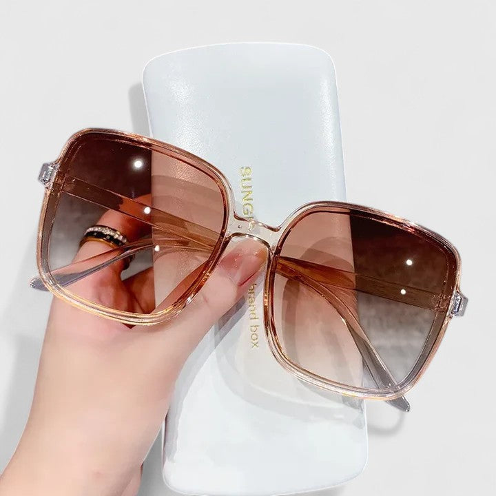 Leandra – Elegante Sonnenbrille – Produktansicht 1