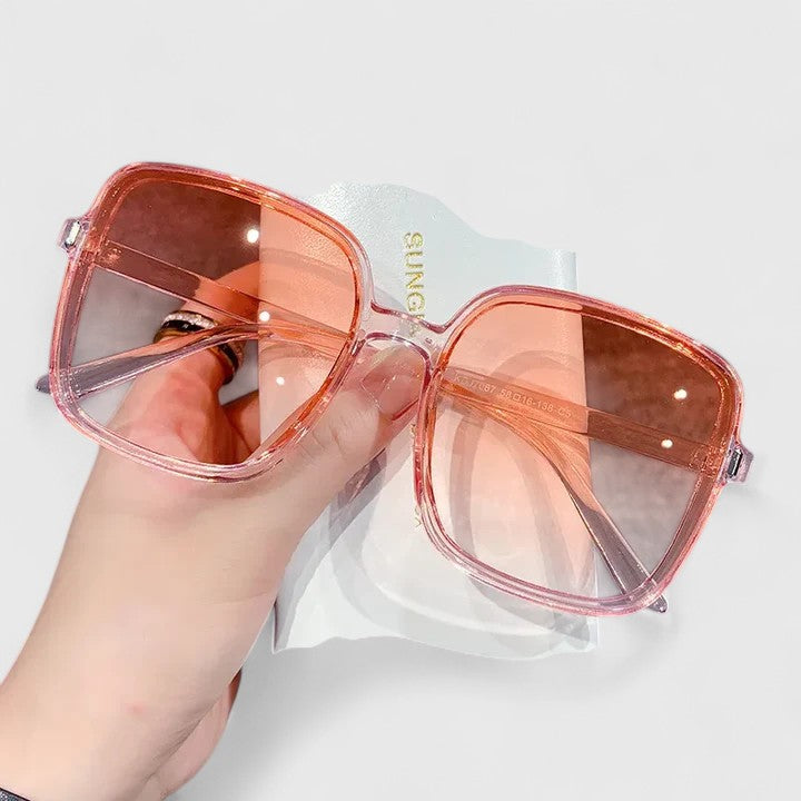Leandra – Elegante Sonnenbrille – Produktansicht 2