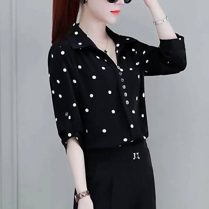 Stilvolle Damen Chiffon Bluse mit Knöpfen & Umschlagkragen – Fenya