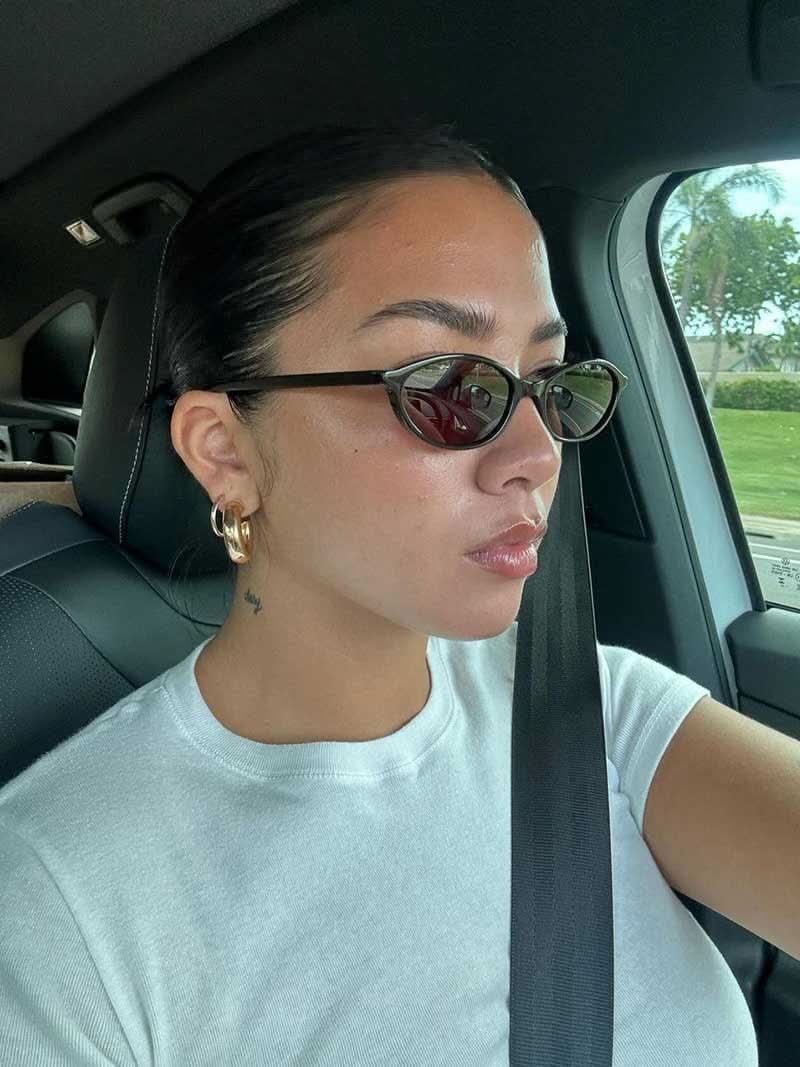 Fina – Romantische Sonnenbrille – Produktansicht 3