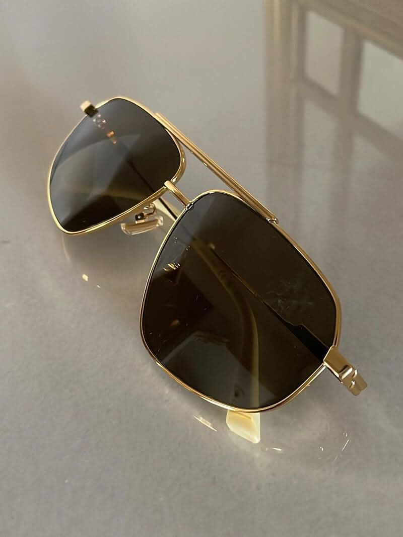 Mona – Raffinierte Sonnenbrille – Produktansicht 10