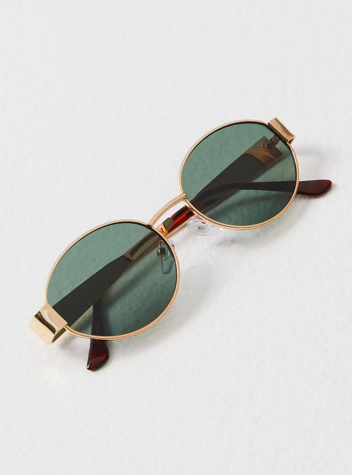 Ramona – Elegante Sonnenbrille – Produktansicht 9