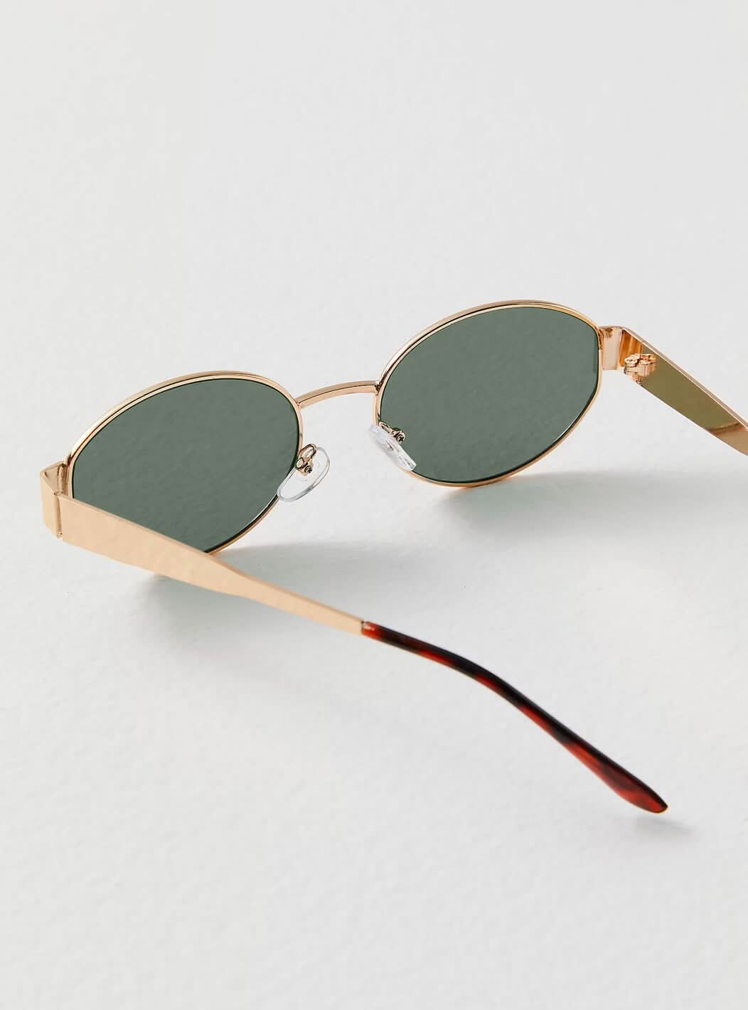 Ramona – Elegante Sonnenbrille – Produktansicht 11