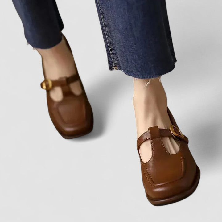 Lovisa – Orthopädische Mary-Jane-Schuhe mit T-Steg – Produktansicht 3