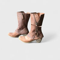 Daria – Vintage-Stiefel bis zur Wadenmitte – Produktansicht 4