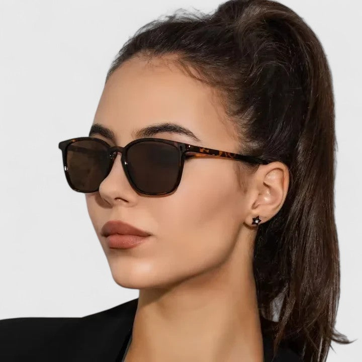 Mirjam – Raffinierte Sonnenbrille – Produktansicht 7