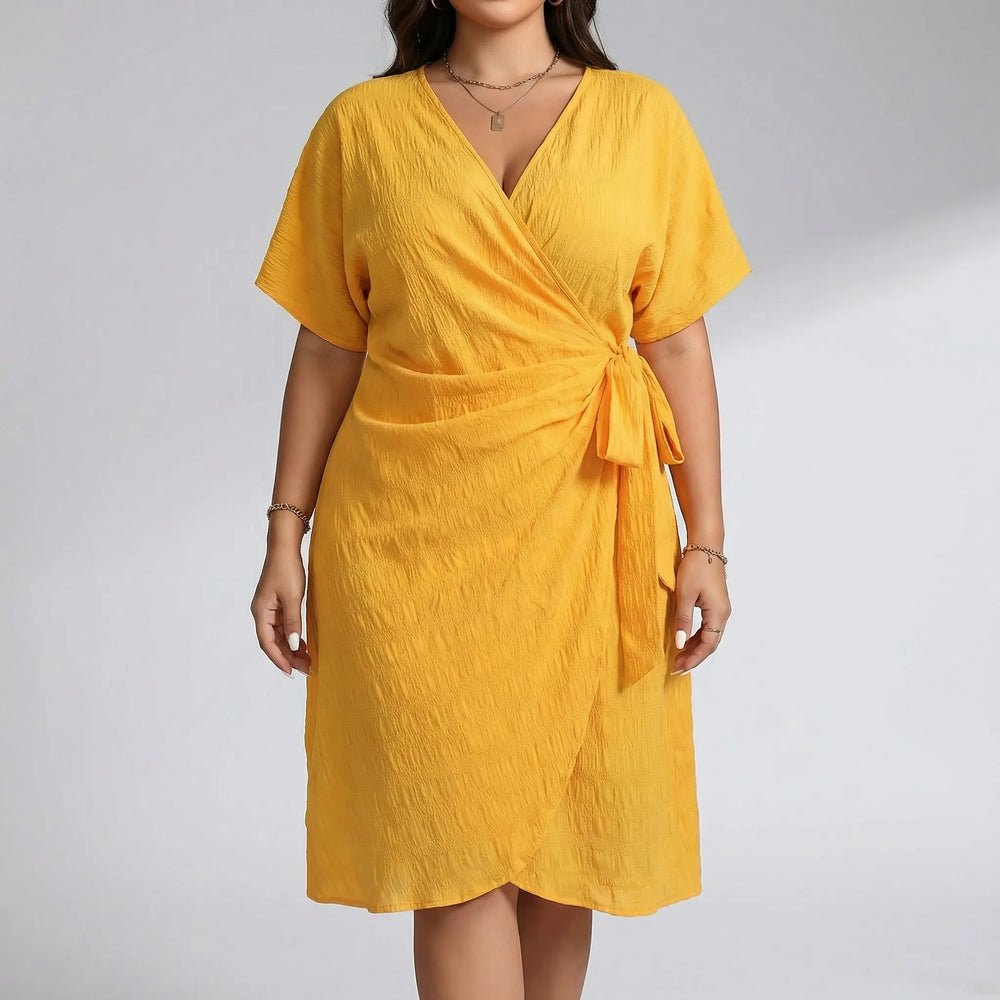 Sommerkleid In Plus-Size Mit Wickeloptik - Whitney